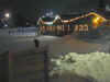 Skating_Medium.JPG (46366 bytes)
